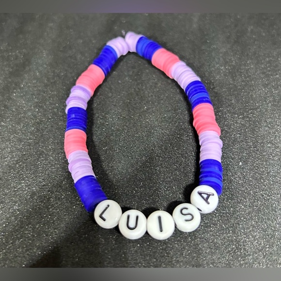 Luisa (Encanto) Heishi Bracelet - Picture 6 of 8